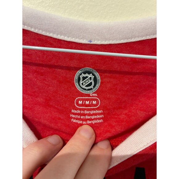 NWT NHL Chicago Blackhawks Red Long-Sleeve Tee - Women's M - Picture 3 of 5